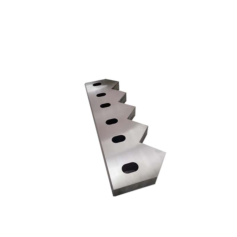 Измельчающее лезвие